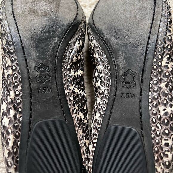 Tory Burch Snake Cap Toe Flats Size 7.5 - Picture 3 of 6